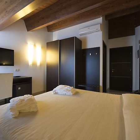 Hotel Iride & Spa Cesenatico Exteriör bild