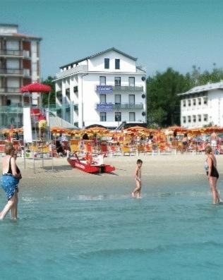 Hotel Iride & Spa Cesenatico Exteriör bild
