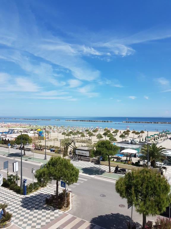 Hotel Iride & Spa Cesenatico Exteriör bild