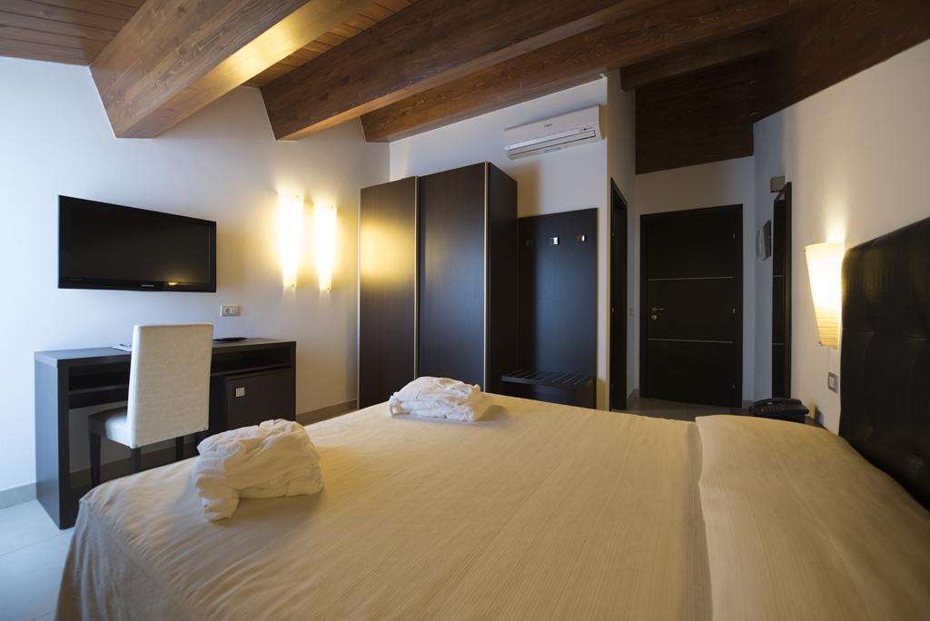 Hotel Iride & Spa Cesenatico Exteriör bild