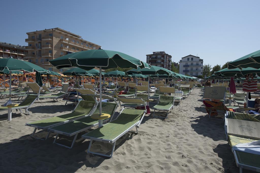 Hotel Iride & Spa Cesenatico Exteriör bild